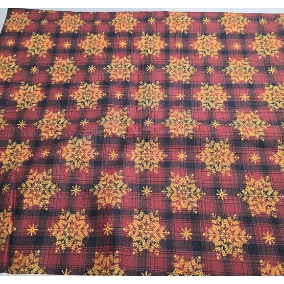 Designed Exclusively For Joann Gold Snowflakes On Red & Black Plaid 48" X 44" - Picture 1 of 3